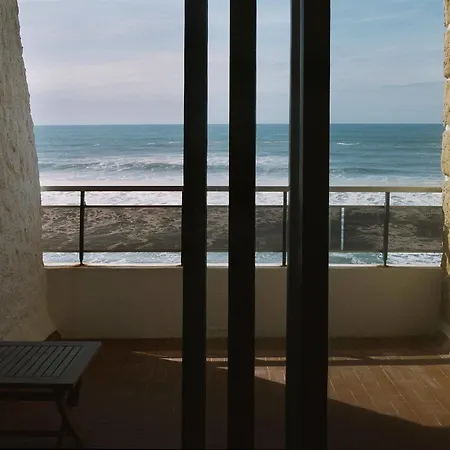 Carlina Apart Otel Biarritz