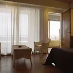 卡利娜旅馆 比亚里茨