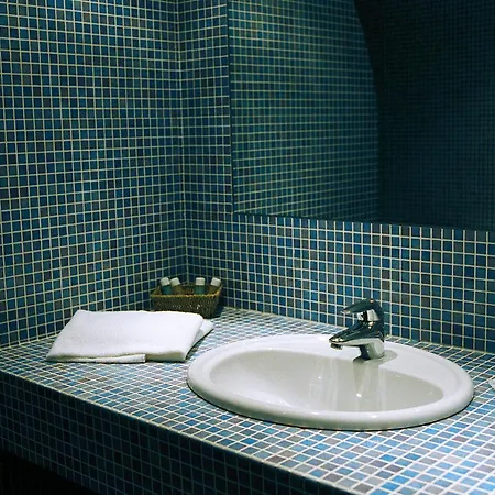 卡利娜旅馆 公寓式酒店 比亚里茨